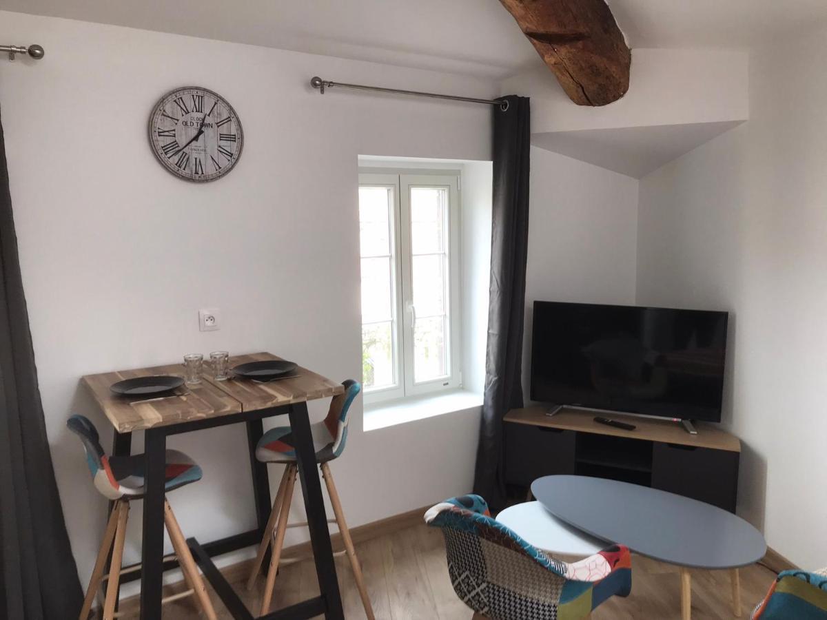 Super Studio refait à neuf proche des commerces Royat Extérieur photo