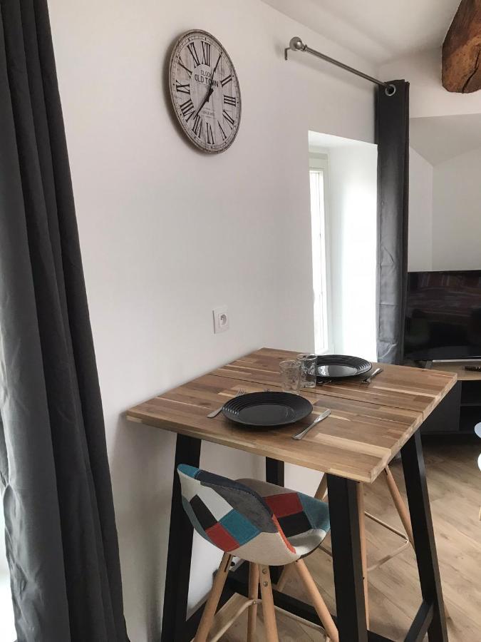 Super Studio refait à neuf proche des commerces Royat Extérieur photo